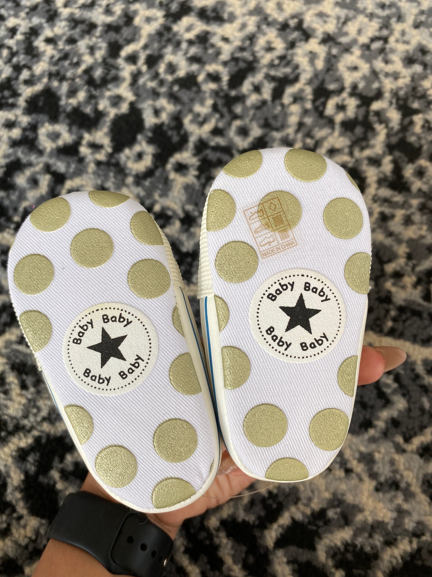 Zapatito cowboy dorado brillos
