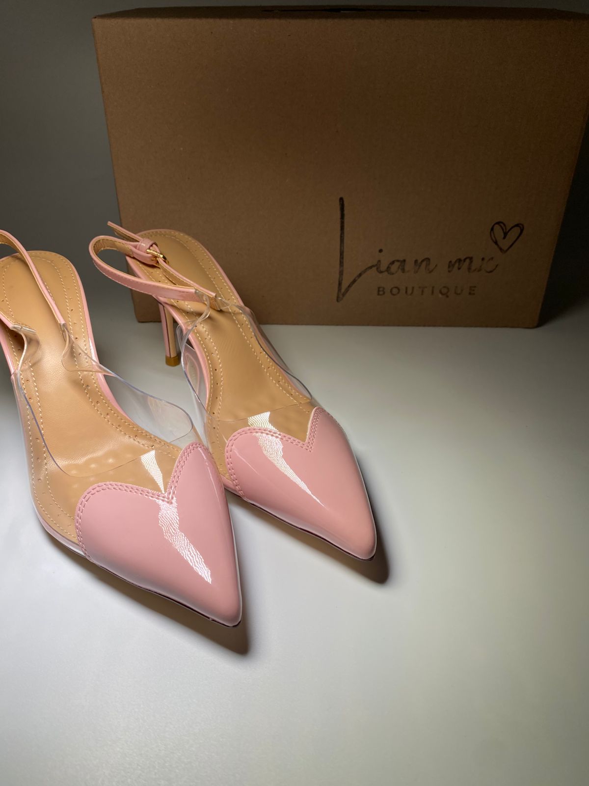 Zapatillas Love amarilla
