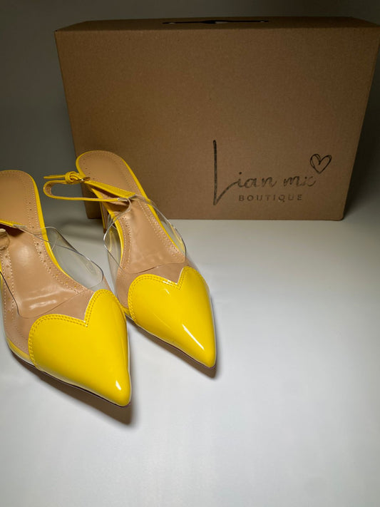 Zapatillas Love amarilla