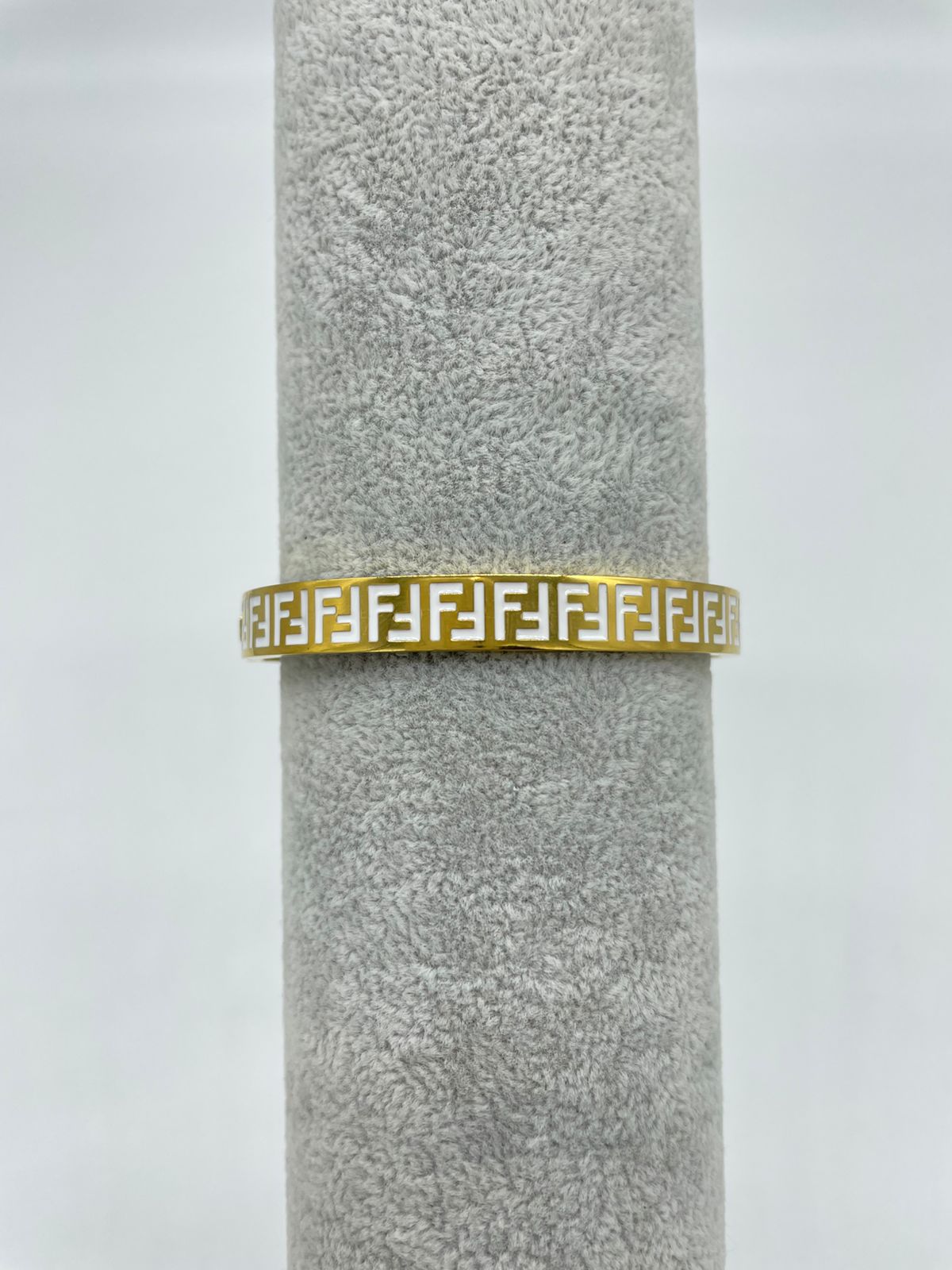 Pulsera Brazalete Fend