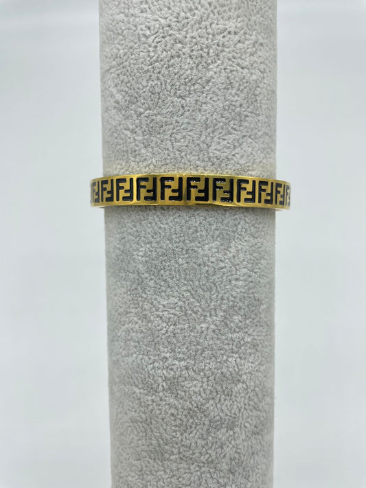 Pulsera Brazalete Fend