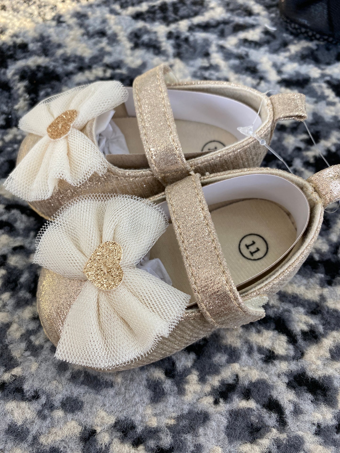 Zapatitos Regina dorados