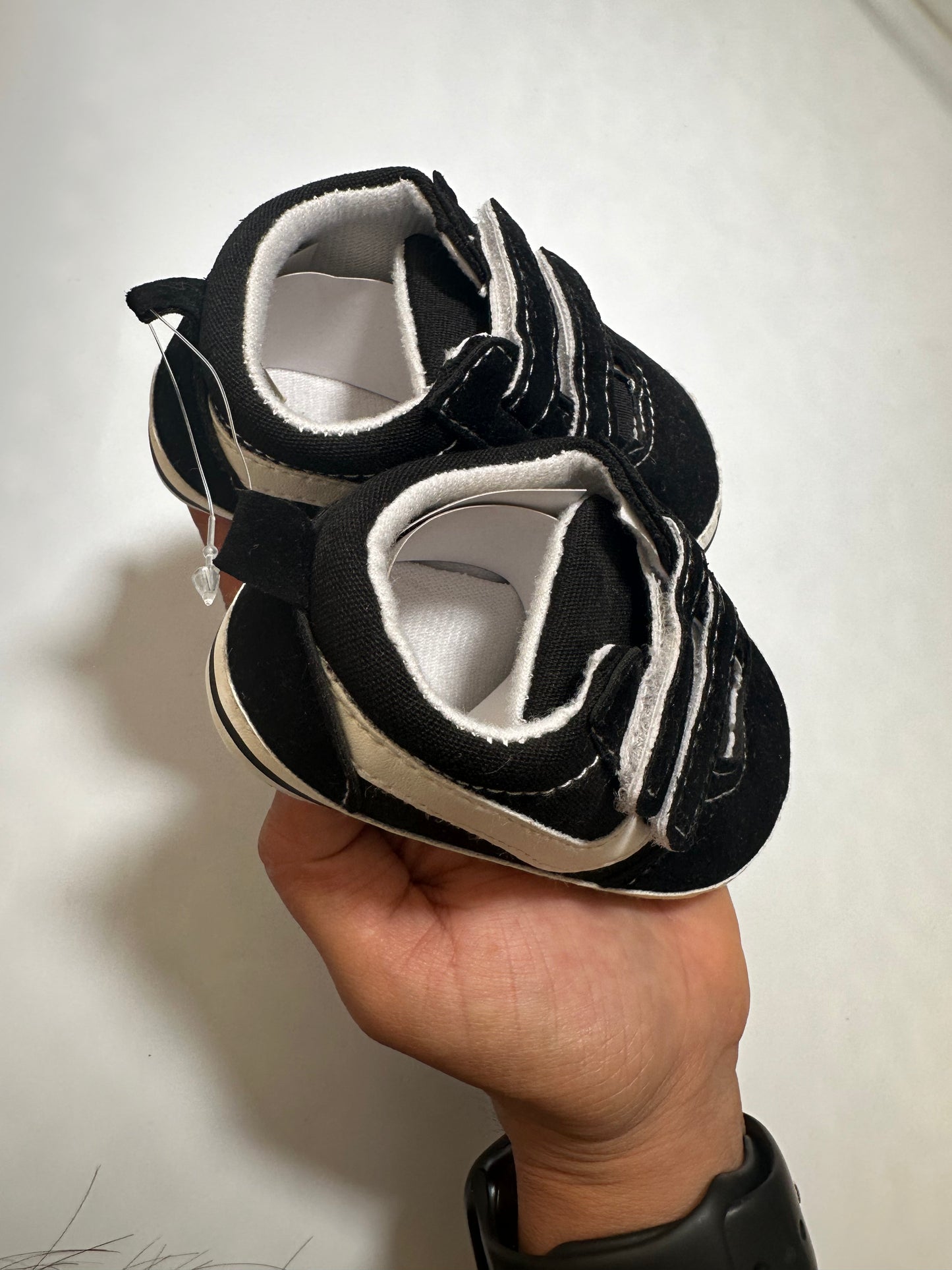 Zapatitos vanuys negro