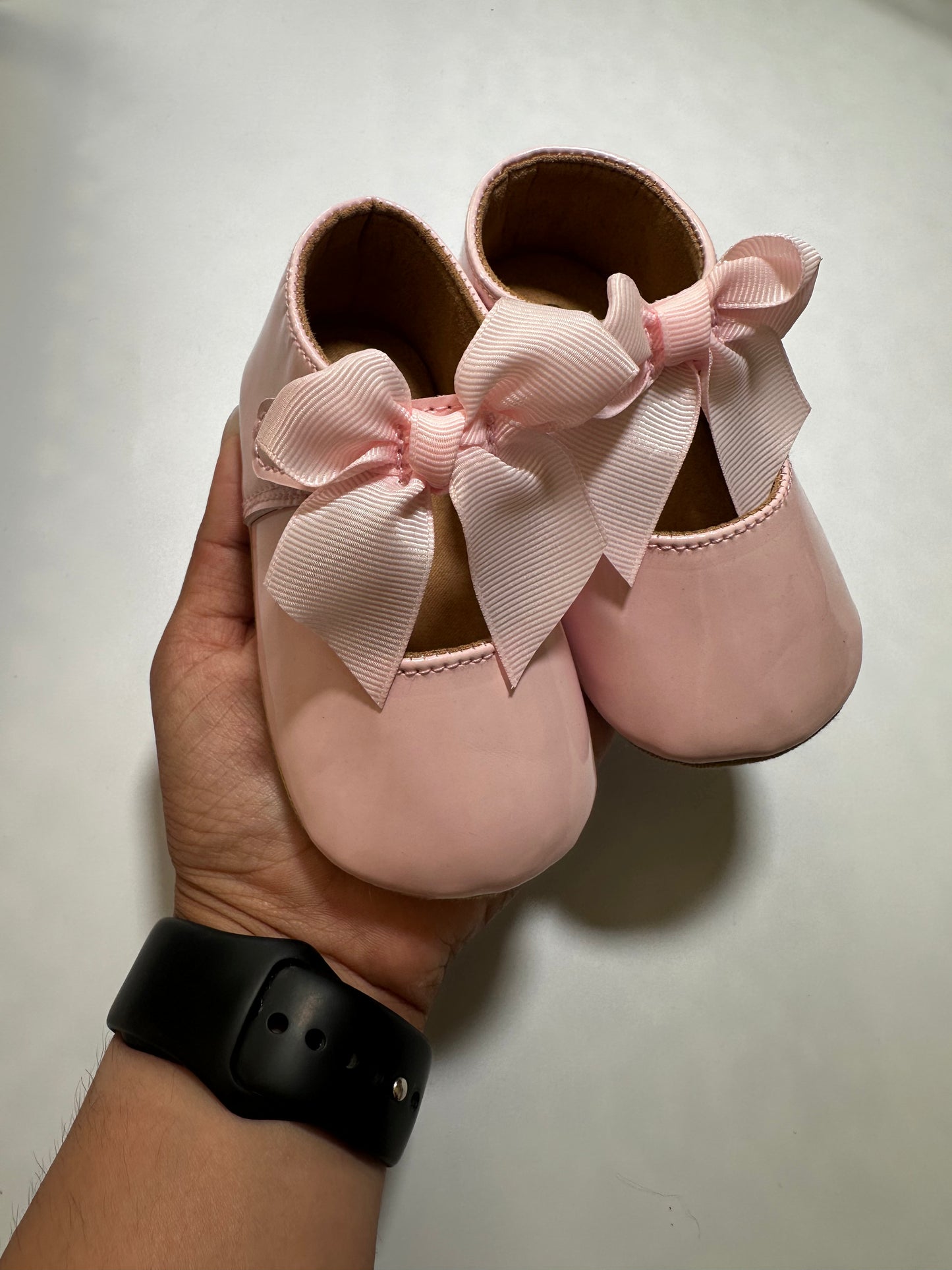 Zapatitos moño rosa