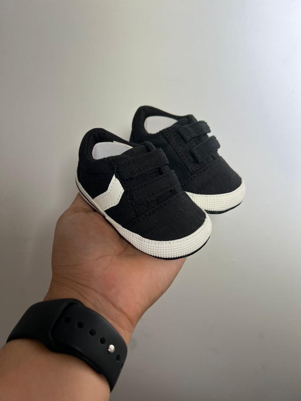 Tenis Leons Negro