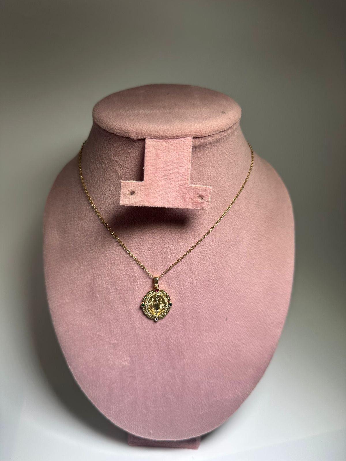 Collar Cadena de virgen cuatro puntos