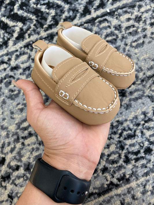 Mocasín Adrian capuchino