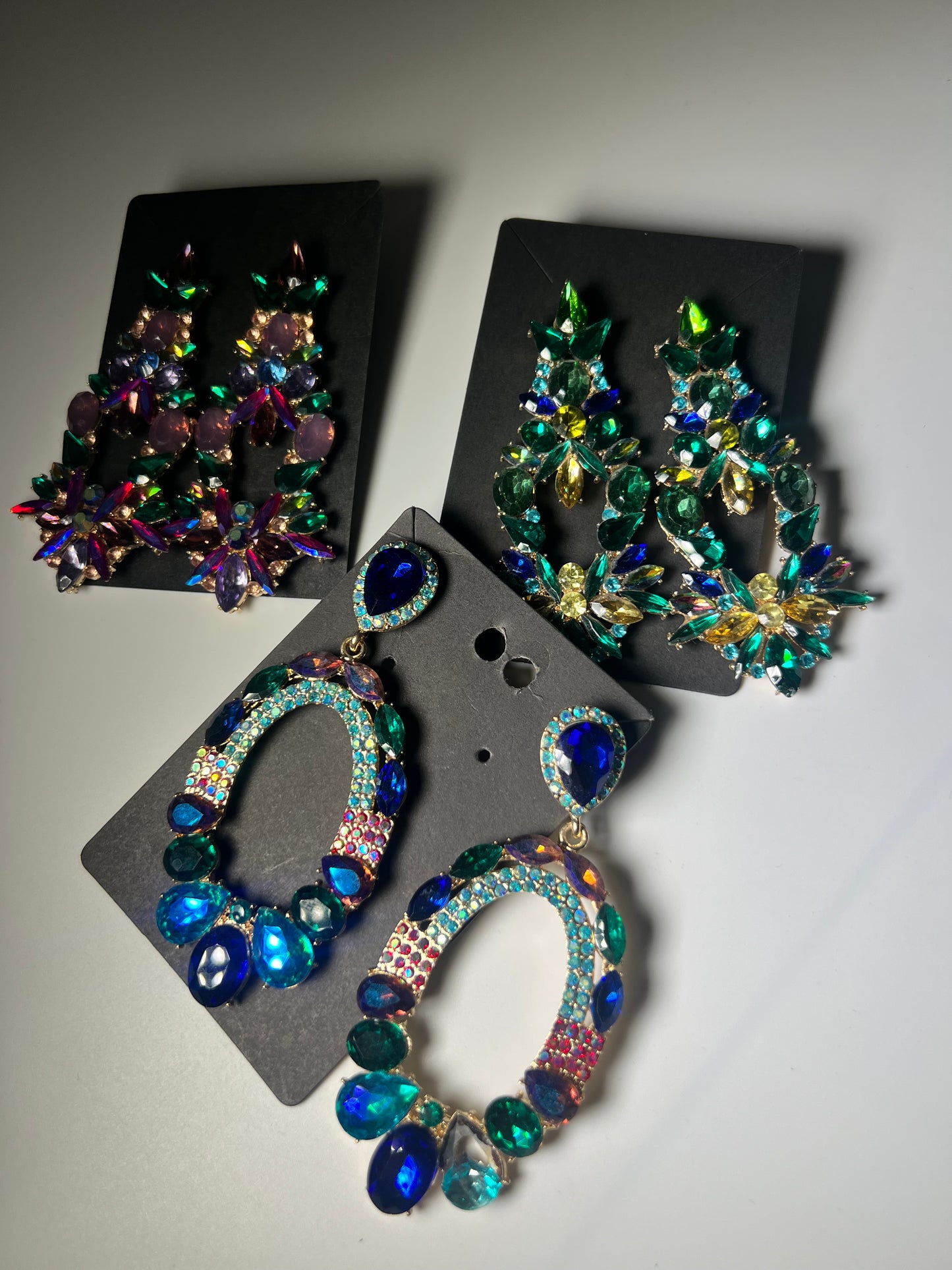 Aretes caren