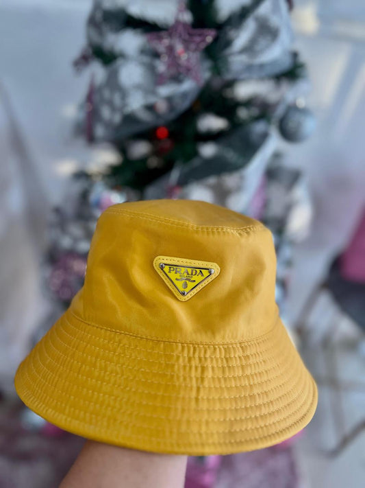 Bucket Prada Amarillo