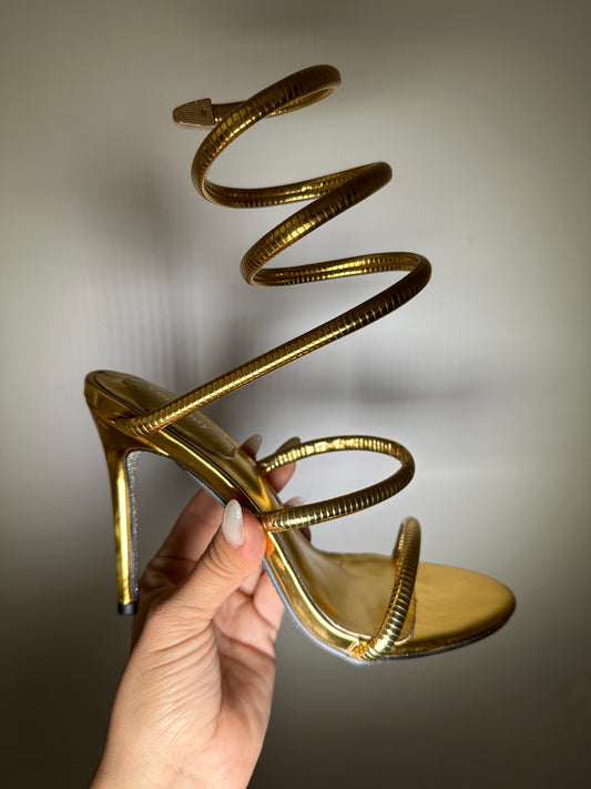 Zapatilla Zelda dorada