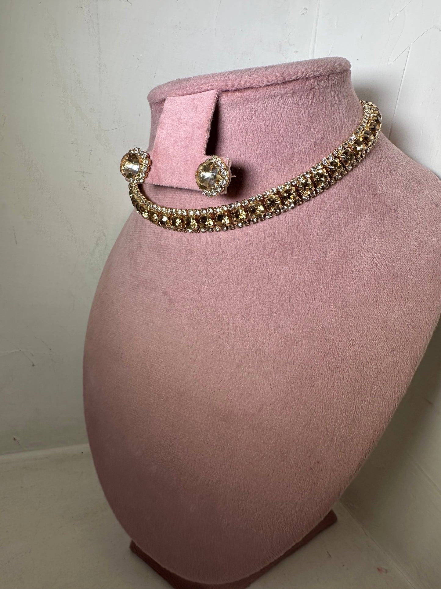 Set Collar Bianca dorado