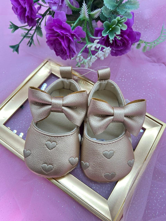 Zapatitos Corazon Dorado